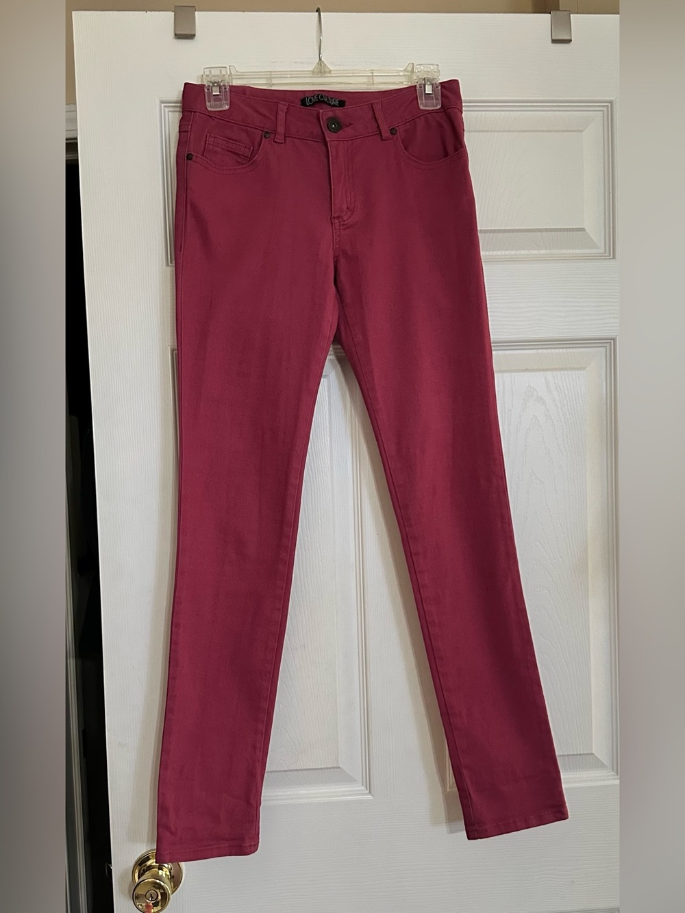 Love Culture skinny pants in dark pink